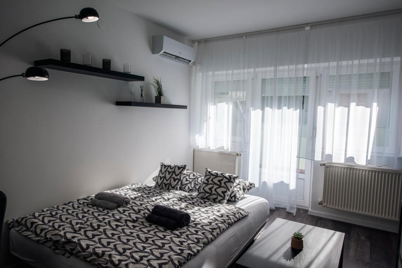 Anavrin Apartman Free Parking Διαμέρισμα Πετς Εξωτερικό φωτογραφία